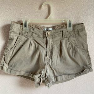 Papaya khaki shorts